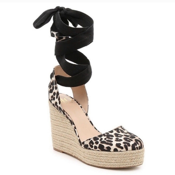 Jennifer Lopez Shoes - J Lo Jennifer Lopez Meenk Leopard Print Wedge Espadrille Wedge 7.5